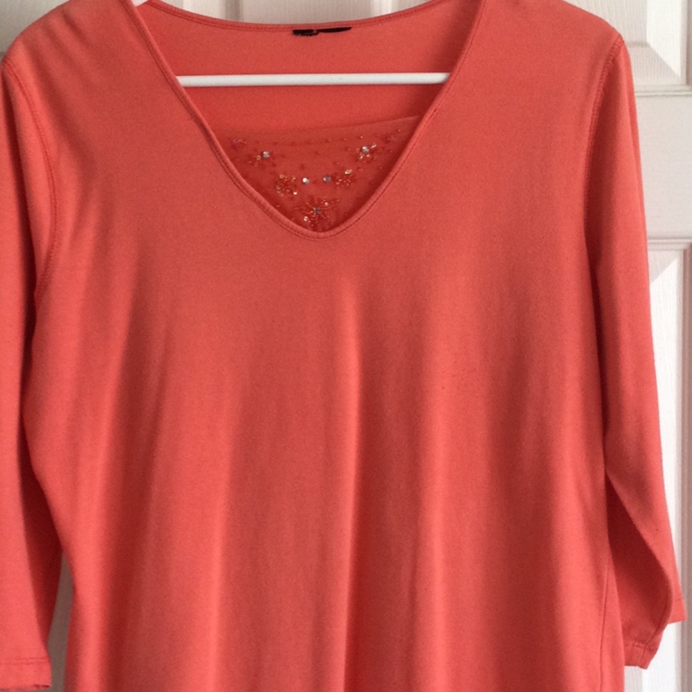 Pullover Top - Picture 3 of 6